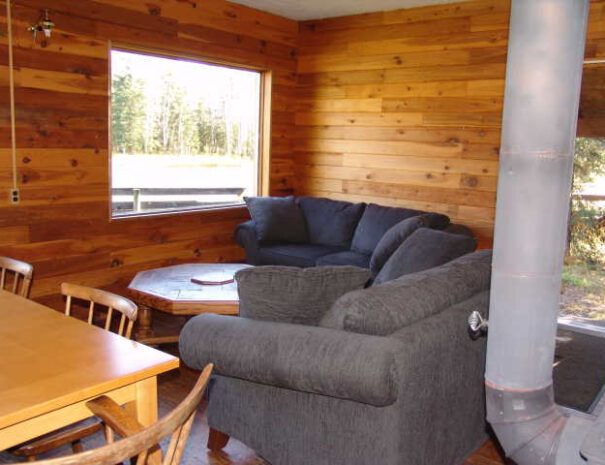 The_Deer_living-640x480